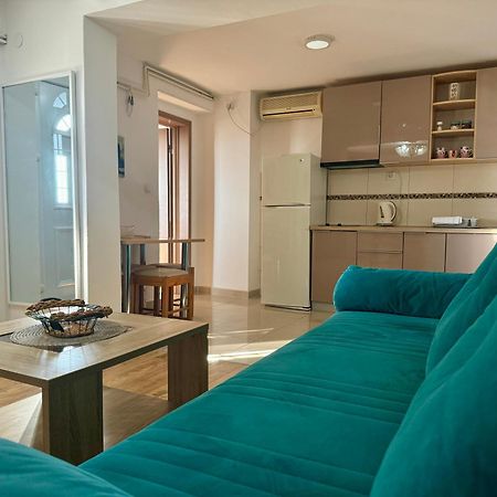 Apartments Kentera Lux Свети Стефан Екстериор снимка
