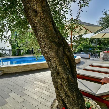 Apartments Kentera Lux Свети Стефан Екстериор снимка