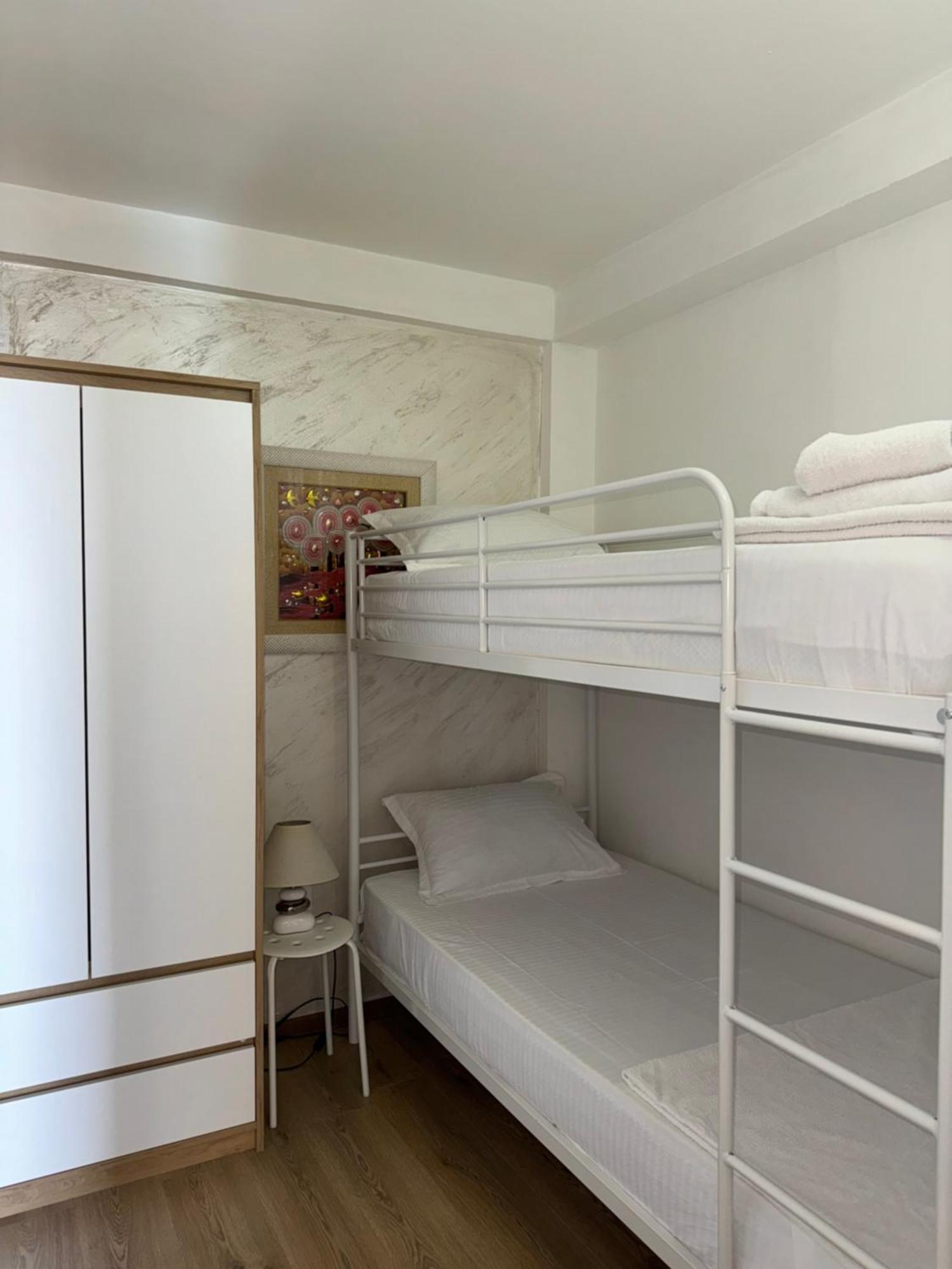 Apartments Kentera Lux Свети Стефан Екстериор снимка