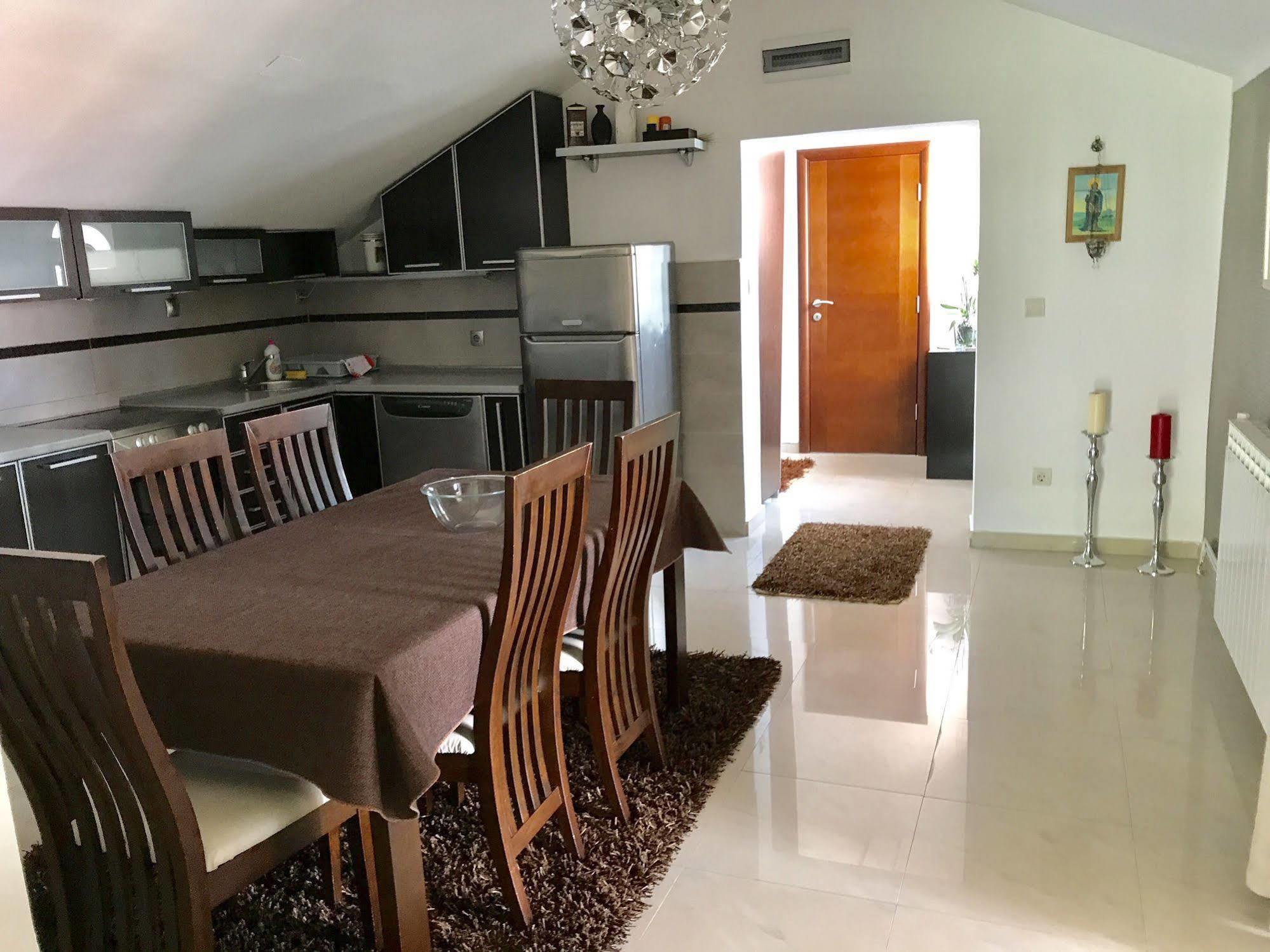 Apartments Kentera Lux Свети Стефан Екстериор снимка
